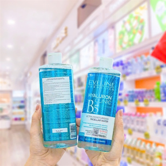  Nước Tẩy Trang Eveline Hyaluron Clinic B5 500ml 