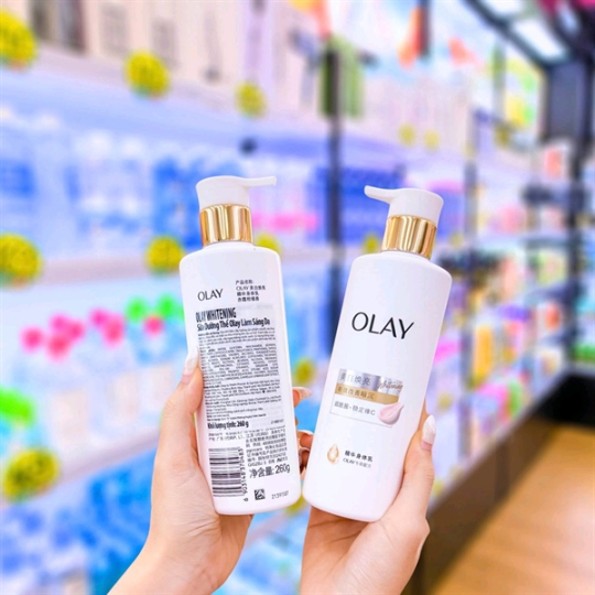 Sữa Dưỡng Thể Olay Whitening 260g