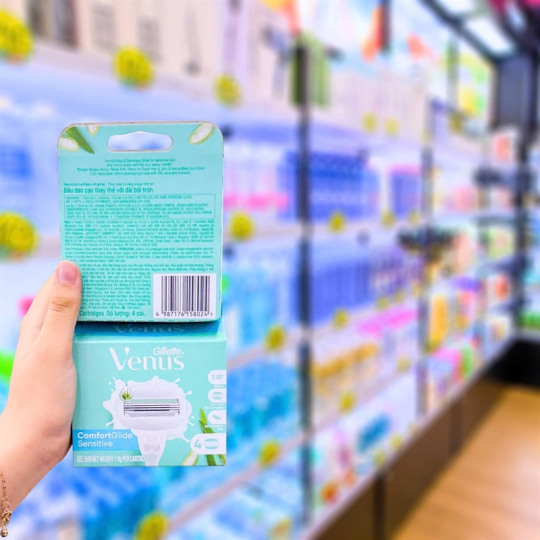 Lưỡi Dao Cạo Gillette Venus ComfortGlide Sensitive ( 4 cái )