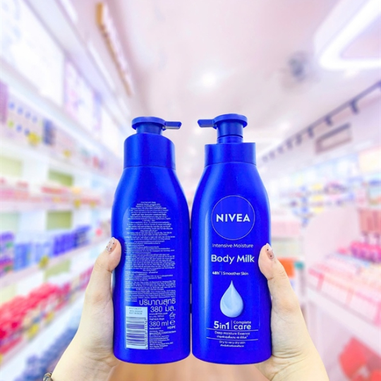 Sữa Dưỡng Thể Dưỡng Ẩm Nivea Intensive Moisture Body Milk 380ml